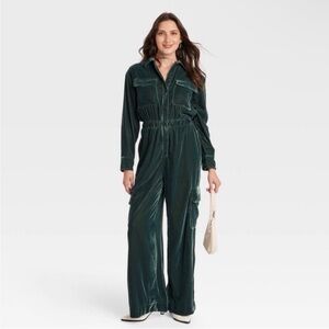 Universal Thread Green Velvet Cargo Utility Long Sleeve Jumpsuit - Dark Green 12